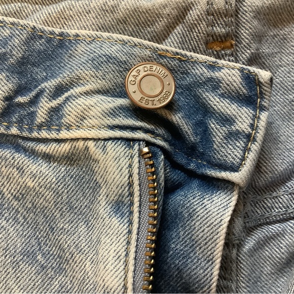 GAP Shorts Women’s 16 Regular Light Denim Distressed Cotton - Picture 2 of 10